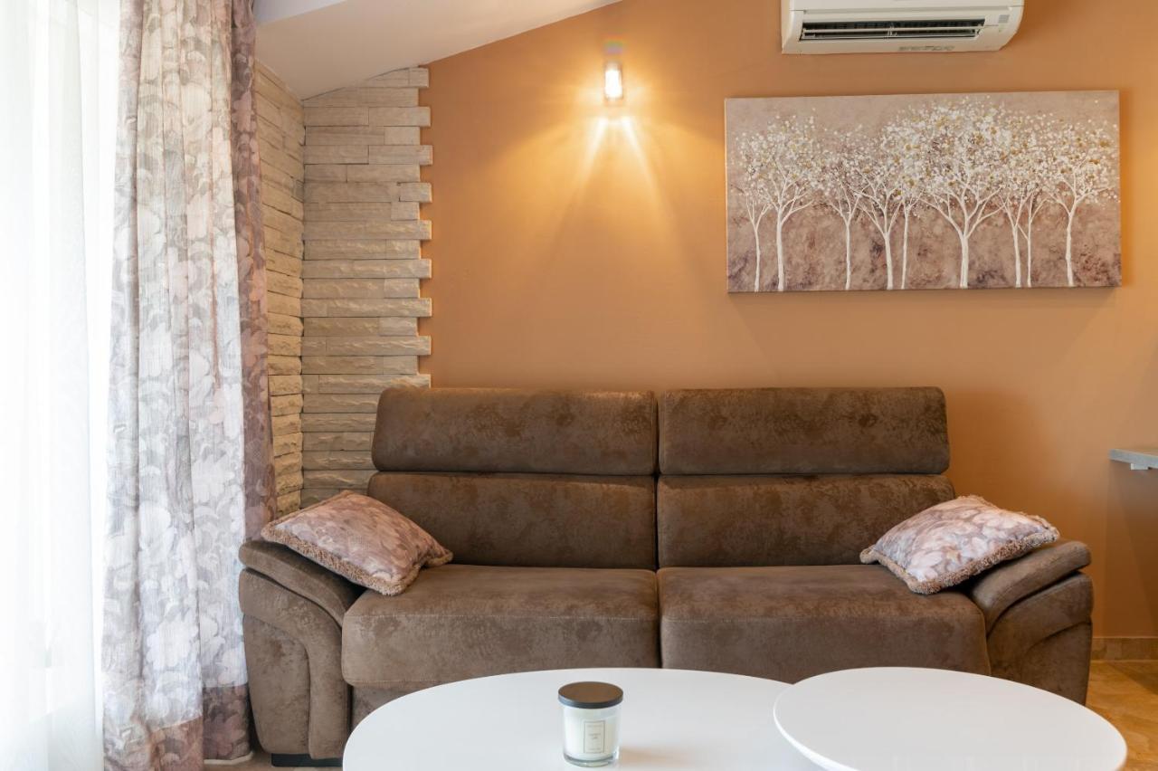 Deluxe Suite Bambi With Panoramic View Zadar Bagian luar foto