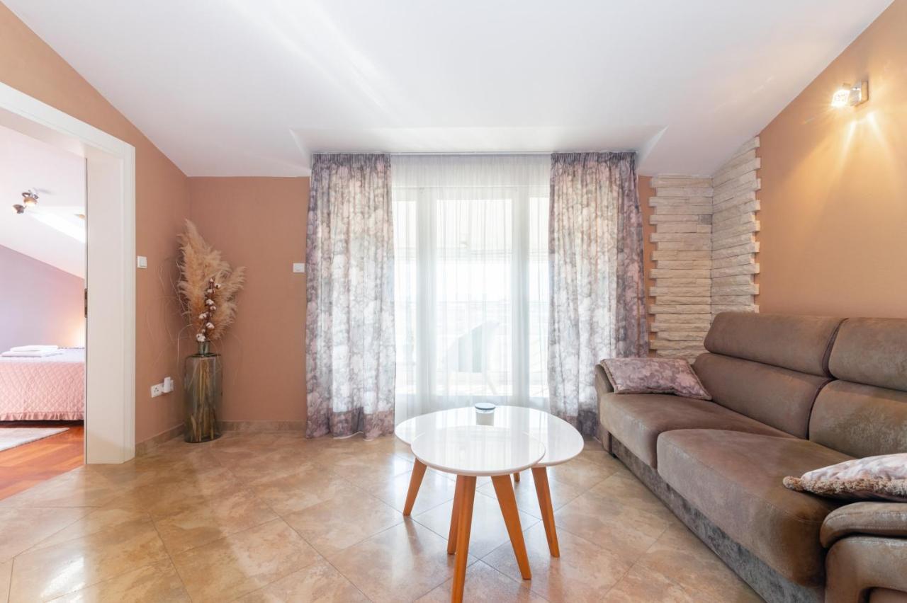 Deluxe Suite Bambi With Panoramic View Zadar Bagian luar foto