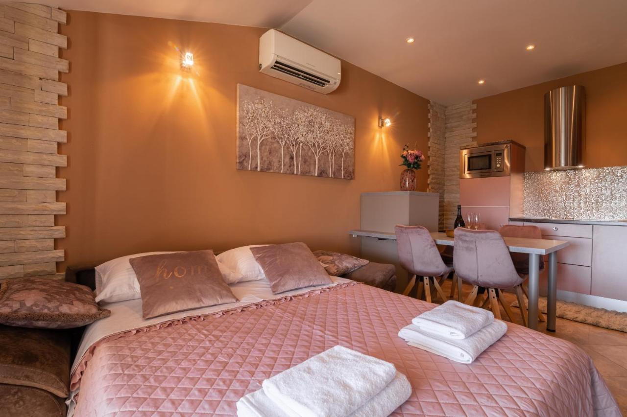 Deluxe Suite Bambi With Panoramic View Zadar Bagian luar foto