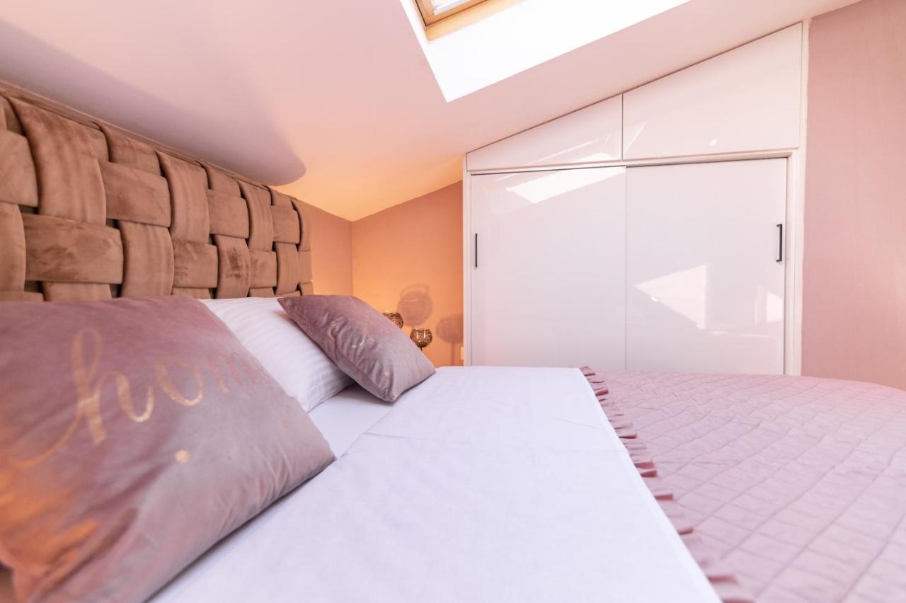 Deluxe Suite Bambi With Panoramic View Zadar Bagian luar foto