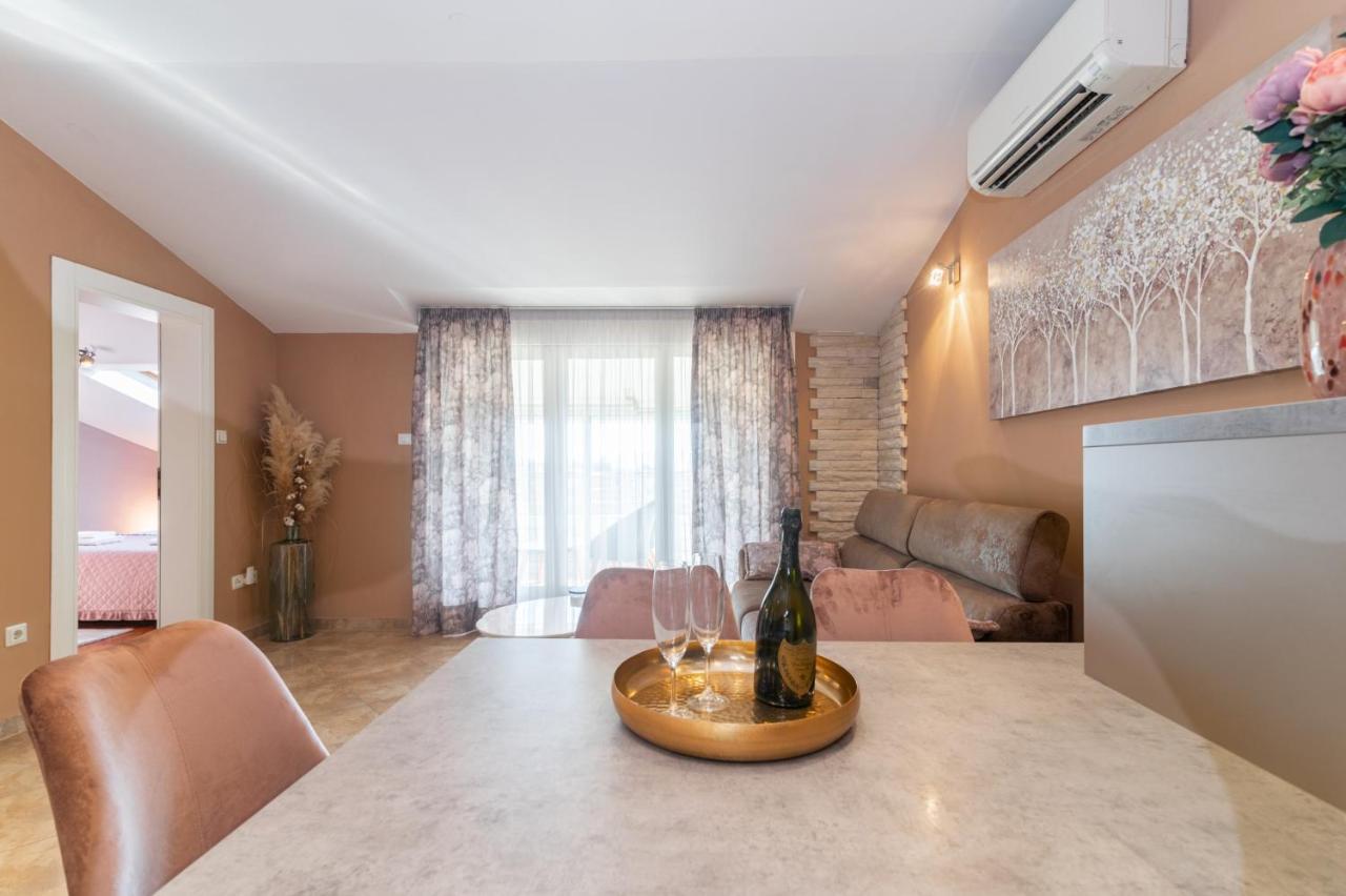 Deluxe Suite Bambi With Panoramic View Zadar Bagian luar foto